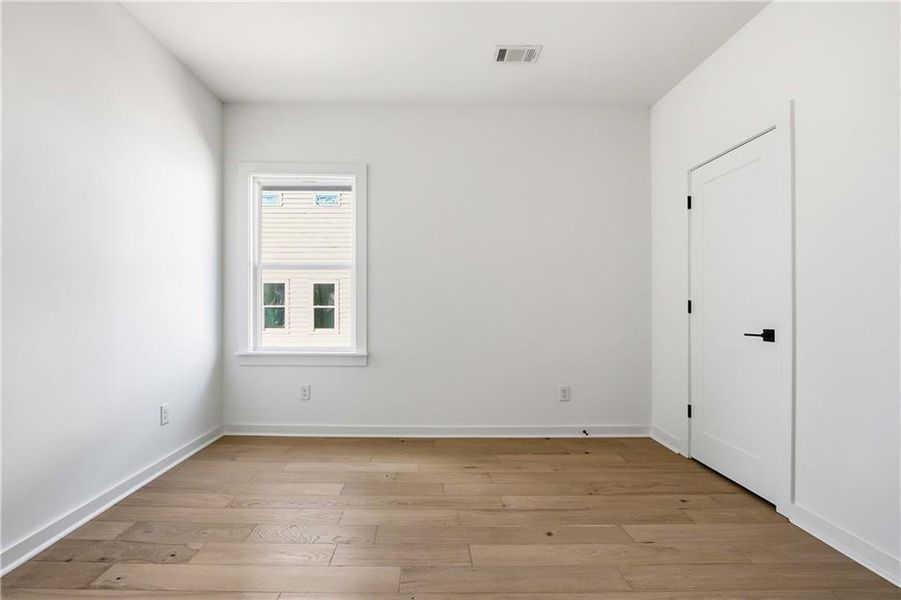Spacious, unfurnished interior of a new home in , Atlanta (Image 14). Spacious, unfurnished interior of a new home in , Atlanta (Image 14).
