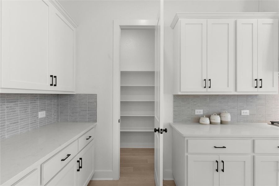 *PHOTO IS REPRESENTATIVE OF FLOORPLAN ONLY* *PHOTO IS REPRESENTATIVE OF FLOORPLAN ONLY*