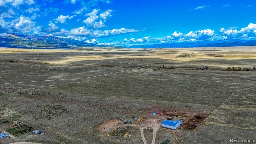 Image 33 of a home in . Image 33 of a home in .