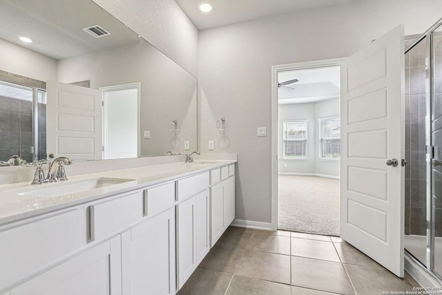 Furnished interior view inside a new home in Legendary Trails - Classic Series, Cibolo (Image 18). Furnished interior view inside a new home in Legendary Trails - Classic Series, Cibolo (Image 18).