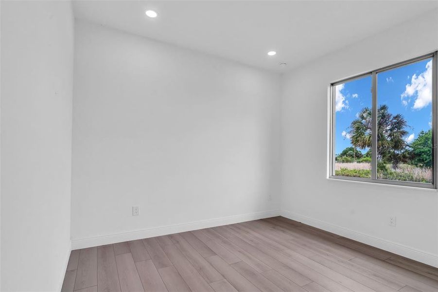 Spacious, unfurnished interior of a new home in , Okeechobee (Image 45).