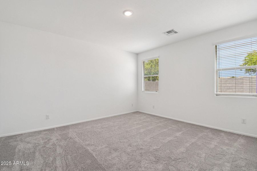 21-web-or-mls-W Bowker St-S2008-021