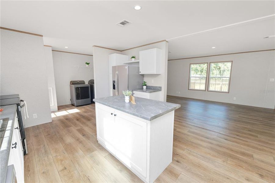 Furnished interior view inside a new home in , Lakeland (Image 10).