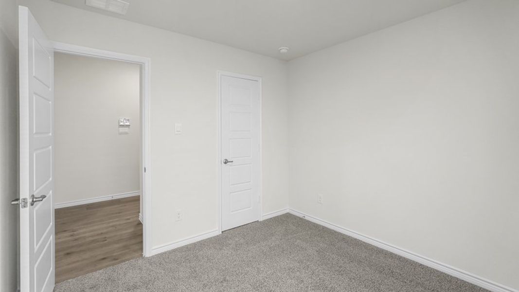Spacious, unfurnished interior of a new home in Elevon, Lavon (Image 31).
