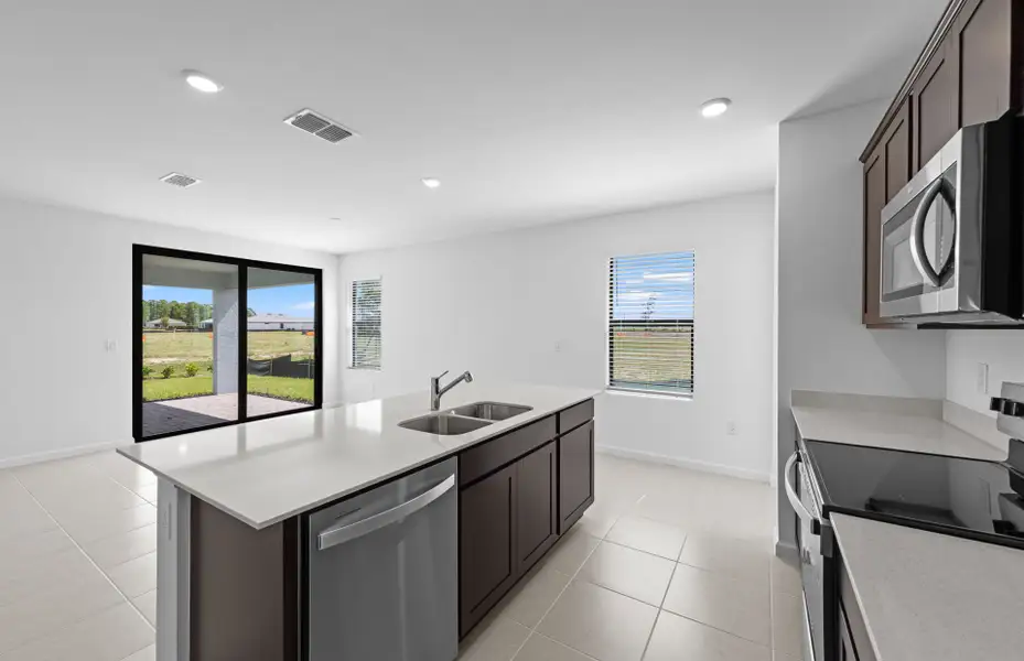 Furnished interior view inside a new home in Caloosa Cove, Labelle (Image 6). Furnished interior view inside a new home in Caloosa Cove, Labelle (Image 6).