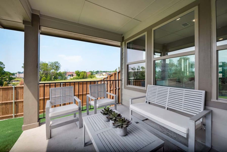 Representative exterior details of a home built from the Melrose by Pacesetter Homes in Elevon, Lavon (Image 3).