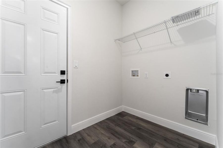 Spacious, unfurnished interior of a new home in , Ocala (Image 28).
