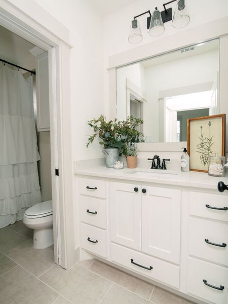 Representative furnished interior of a home built from the The Savannah by Reece Homes in Harvest Meadows, Bryan (Image 10).