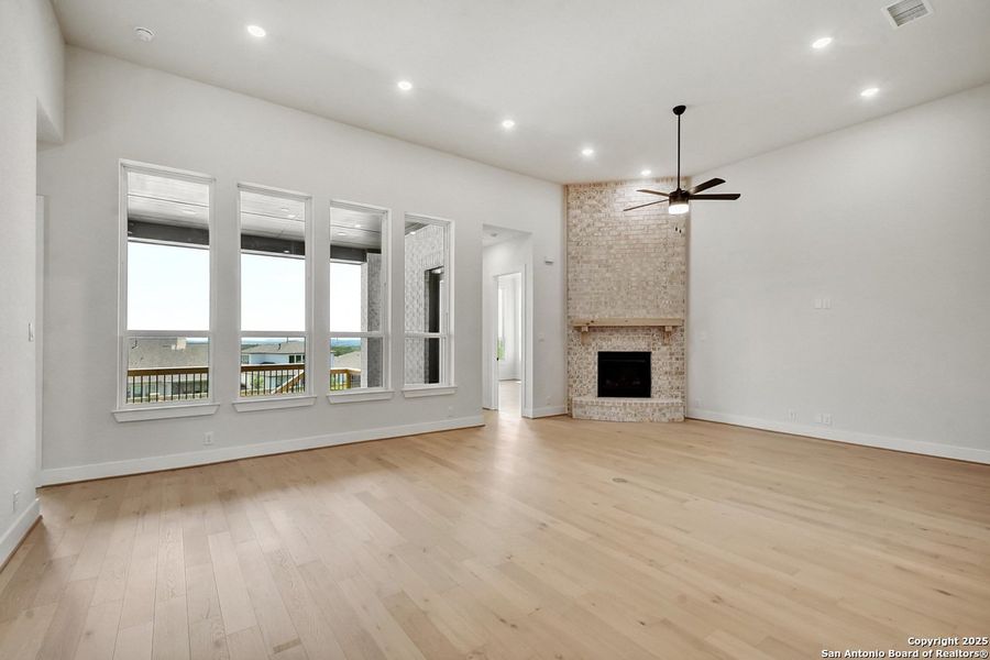 Image 25 of a home in Esperanza. Image 25 of a home in Esperanza.