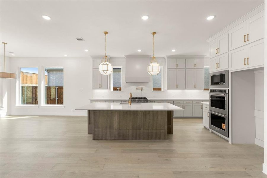 22. 521 Twilight - Kitchen