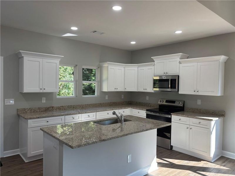 Furnished interior view inside a new home in , Dahlonega (Image 3).