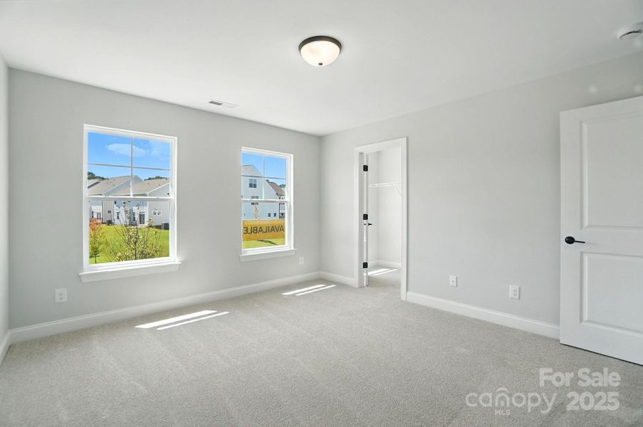 Spacious, unfurnished interior of a new home in Summerlin, Mooresville (Image 20).