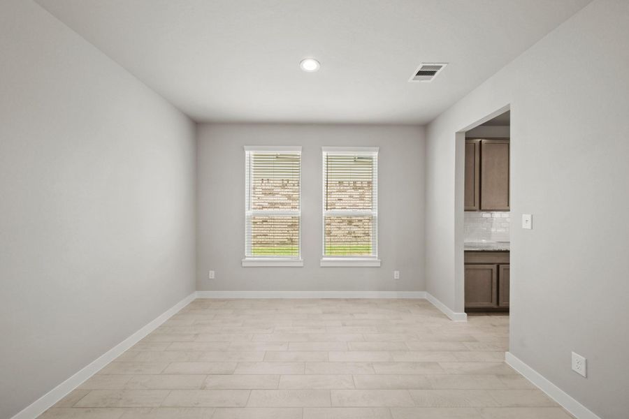 Spacious, unfurnished interior of a new home in Grand Oaks – The Cove, Houston (Image 24). Spacious, unfurnished interior of a new home in Grand Oaks – The Cove, Houston (Image 24).