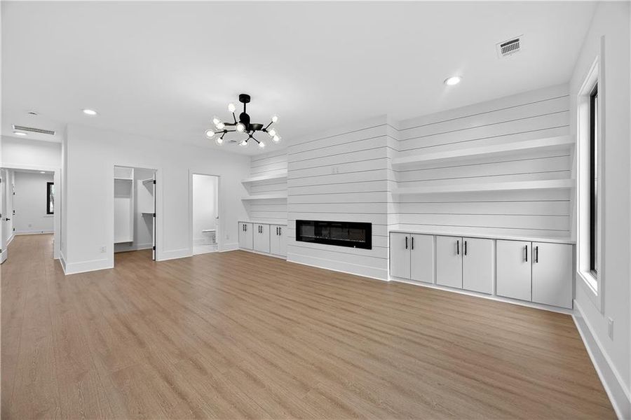 Spacious, unfurnished interior of a new home in , Auburn (Image 34).