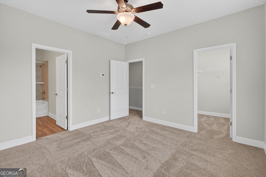 Spacious, unfurnished interior of a new home in Morning Creek Forest, Atlanta (Image 19).
