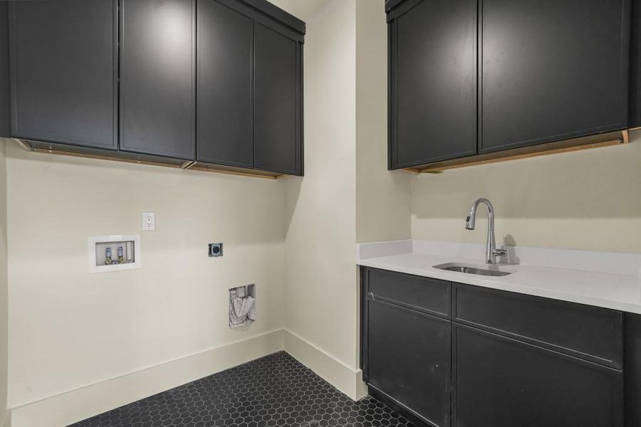 Furnished interior view inside a new home in , Atlanta (Image 11). Furnished interior view inside a new home in , Atlanta (Image 11).