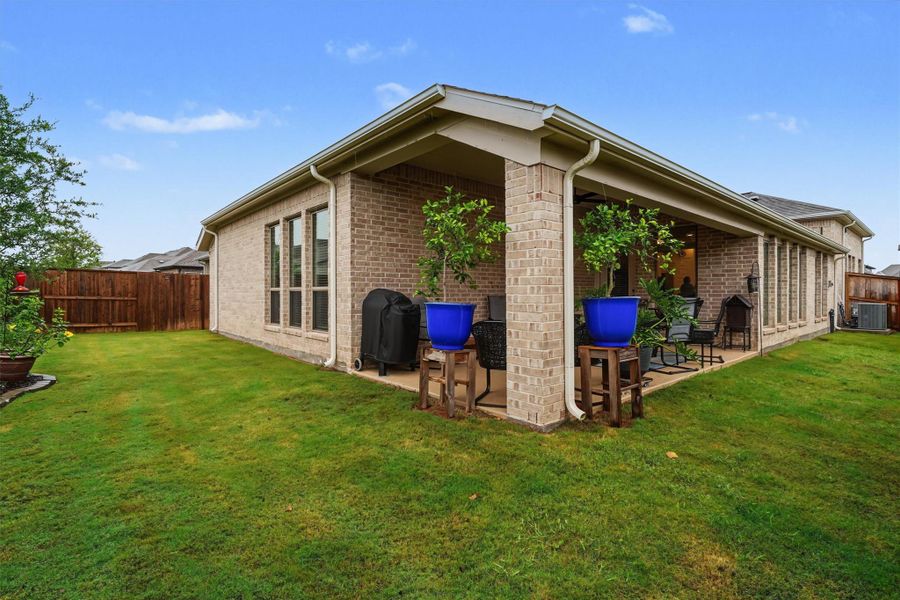 Beautiful back yard space Beautiful back yard space