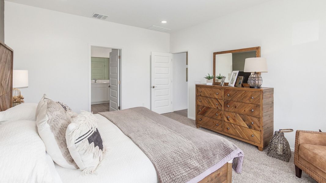 Representative furnished interior of a home built from the Cali by D.R. Horton in Barnett Village, Marana (Image 17). Representative furnished interior of a home built from the Cali by D.R. Horton in Barnett Village, Marana (Image 17).