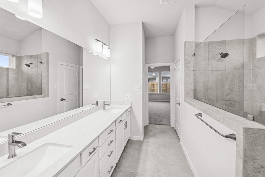 Furnished interior view inside a new home in The Grand Prairie 50’, Hockley (Image 9).