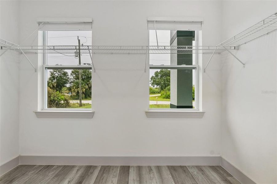 Spacious, unfurnished interior of a new home in , Port Charlotte (Image 13).