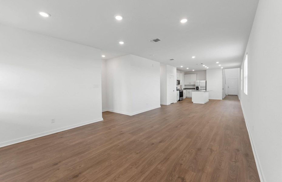 Spacious, unfurnished interior of a new home in Sonterra, Jarrell (Image 13). Spacious, unfurnished interior of a new home in Sonterra, Jarrell (Image 13).