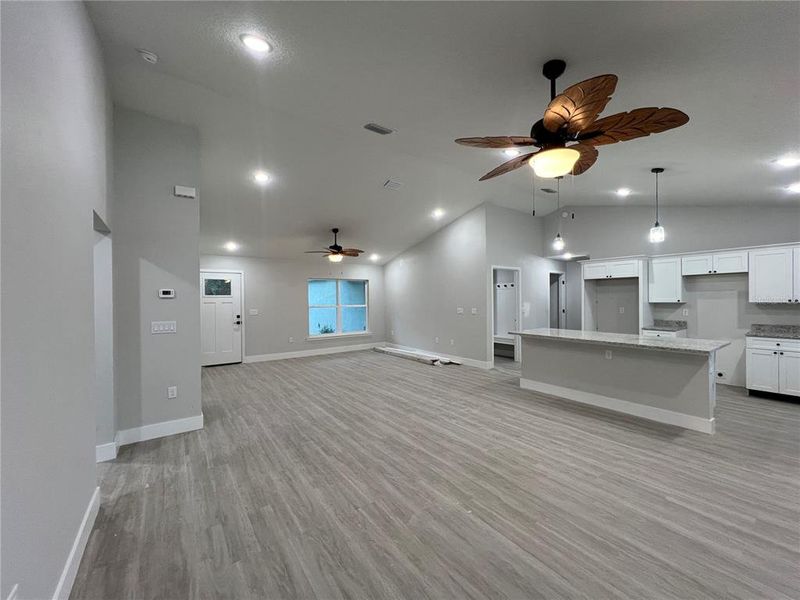 Spacious, unfurnished interior of a new home in , Summerfield (Image 10).