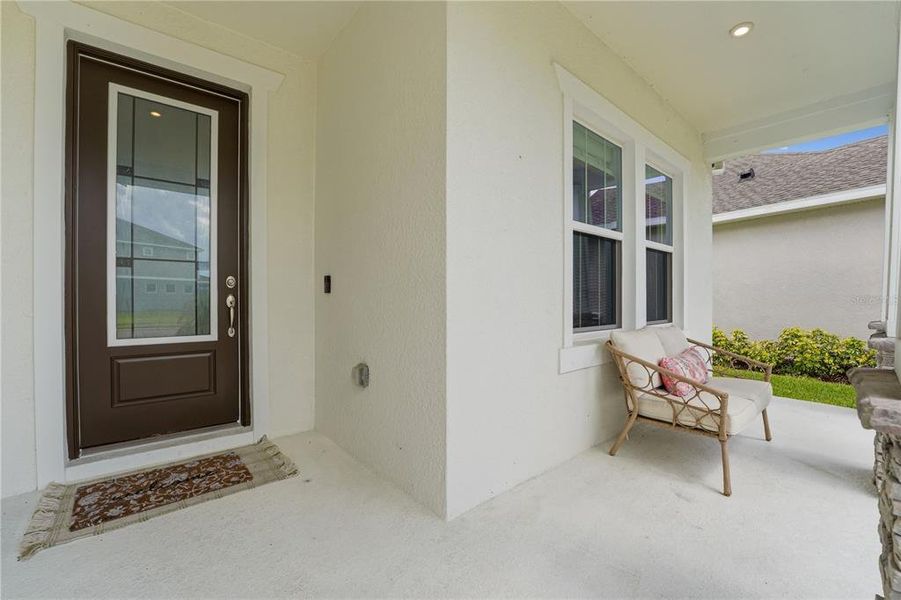 Exterior details and patio area of a home in , Parrish (Image 3).
