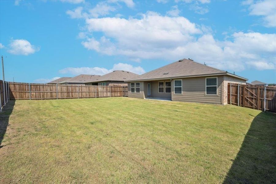 Image 20 of a home in Riverfield. Image 20 of a home in Riverfield.