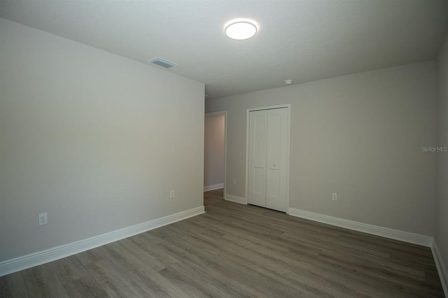 Spacious, unfurnished interior of a new home in , New Port Richey (Image 25).