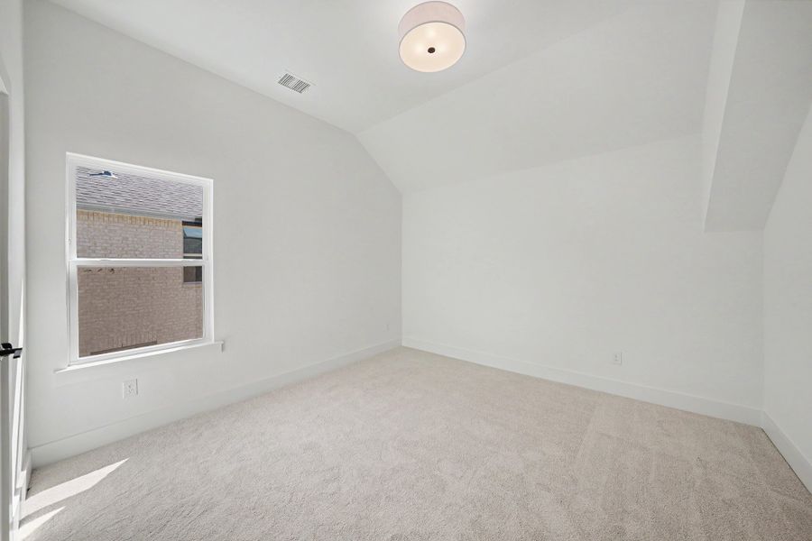 Spacious, unfurnished interior of a new home in Aster Park, McKinney (Image 38).