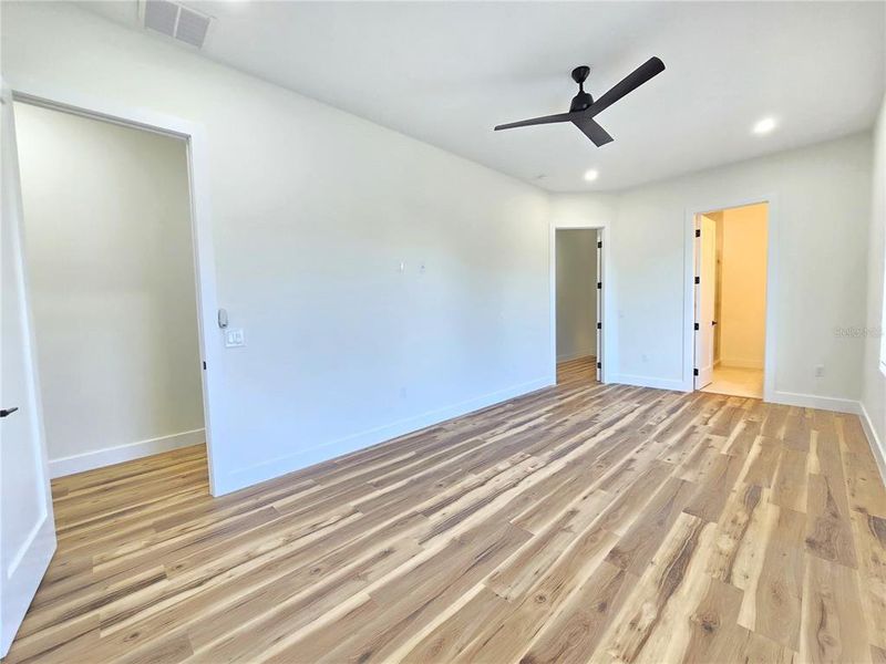 Spacious, unfurnished interior of a new home in , St. Petersburg (Image 22). Spacious, unfurnished interior of a new home in , St. Petersburg (Image 22).