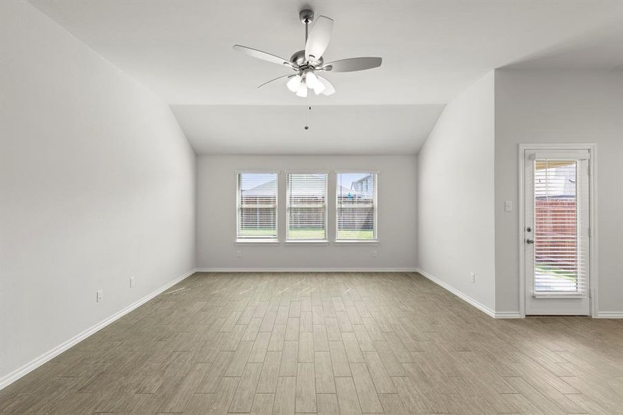 15. 3229 Timineri - Family 15. 3229 Timineri - Family