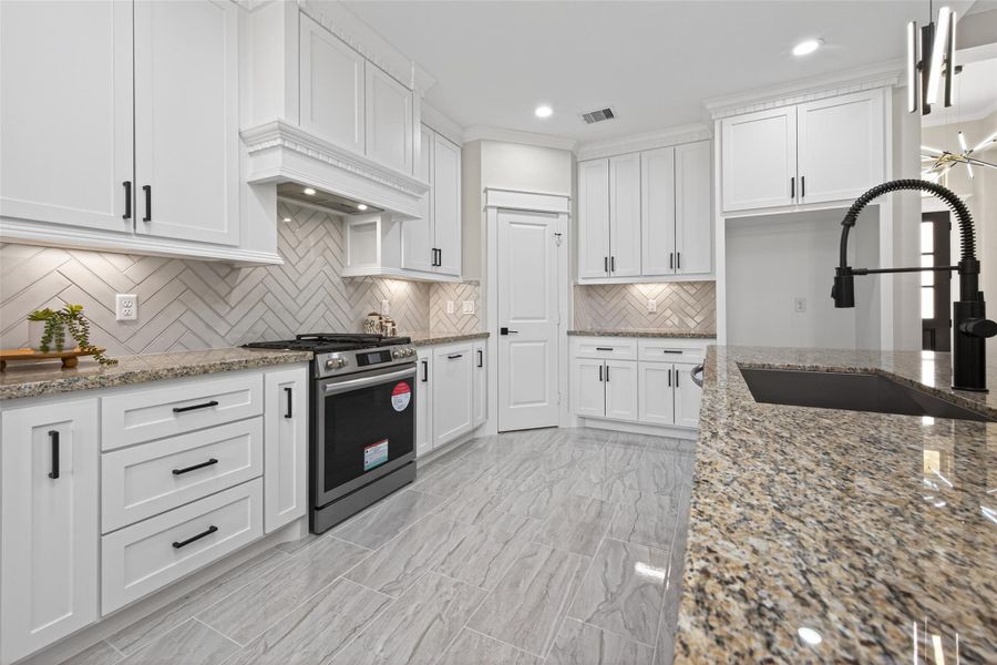 Furnished interior view inside a new home in , Dayton (Image 16).