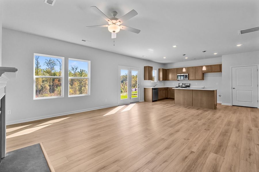 Spacious, unfurnished interior of a new home in Bell West, Kernersville (Image 25).