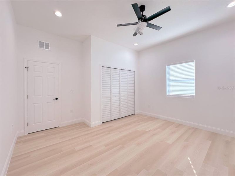 Spacious, unfurnished interior of a new home in , St. Petersburg (Image 17). Spacious, unfurnished interior of a new home in , St. Petersburg (Image 17).