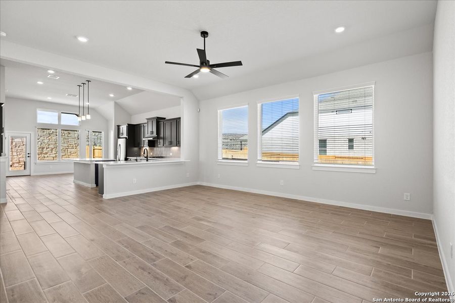 Spacious, unfurnished interior of a new home in Meyer Ranch, New Braunfels (Image 14). Spacious, unfurnished interior of a new home in Meyer Ranch, New Braunfels (Image 14).