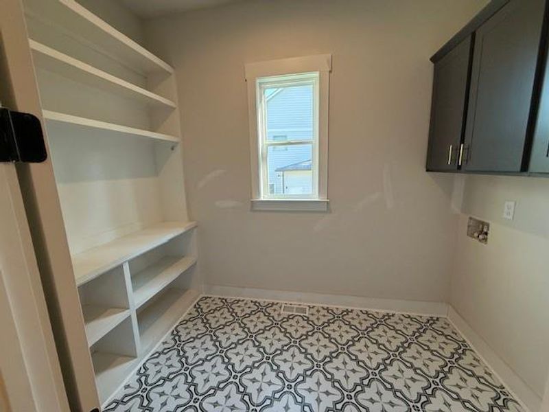 Furnished interior view inside a new home in , Jefferson (Image 6).