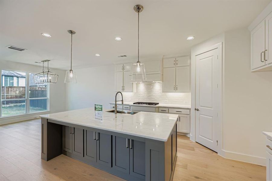 Furnished interior view inside a new home in M3 Ranch 60s, Mansfield (Image 5).