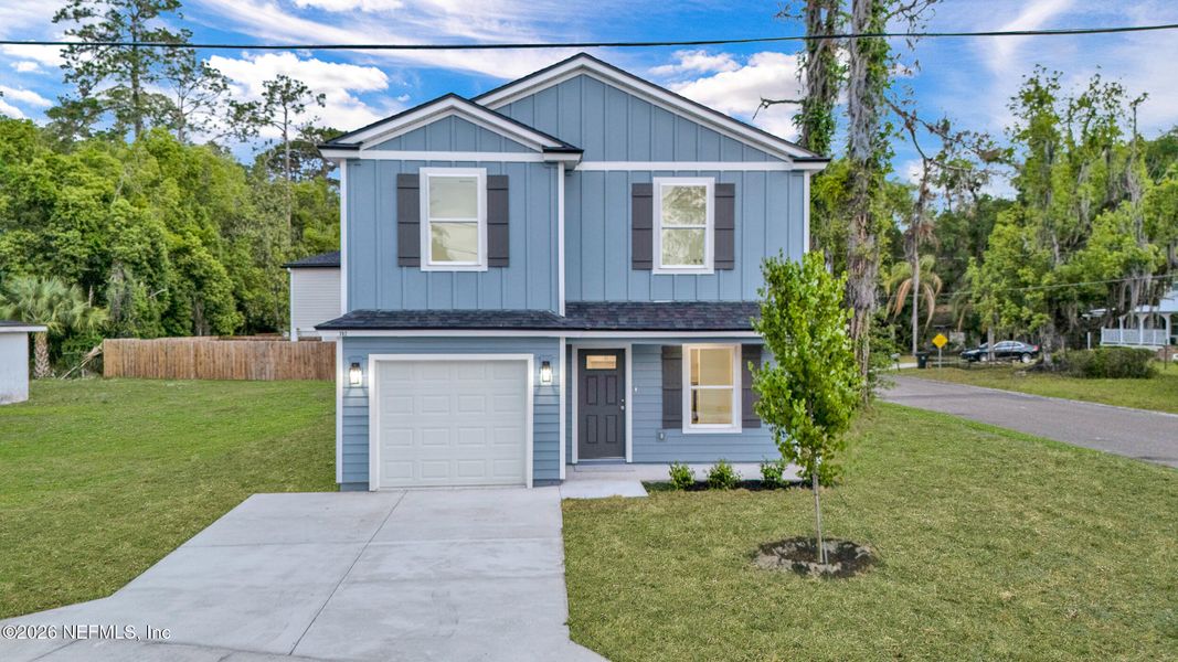 Front exterior of a new home in , Green Cove Springs, FL, highlighting curb appeal (Image 27). Front exterior of a new home in , Green Cove Springs, FL, highlighting curb appeal (Image 27).