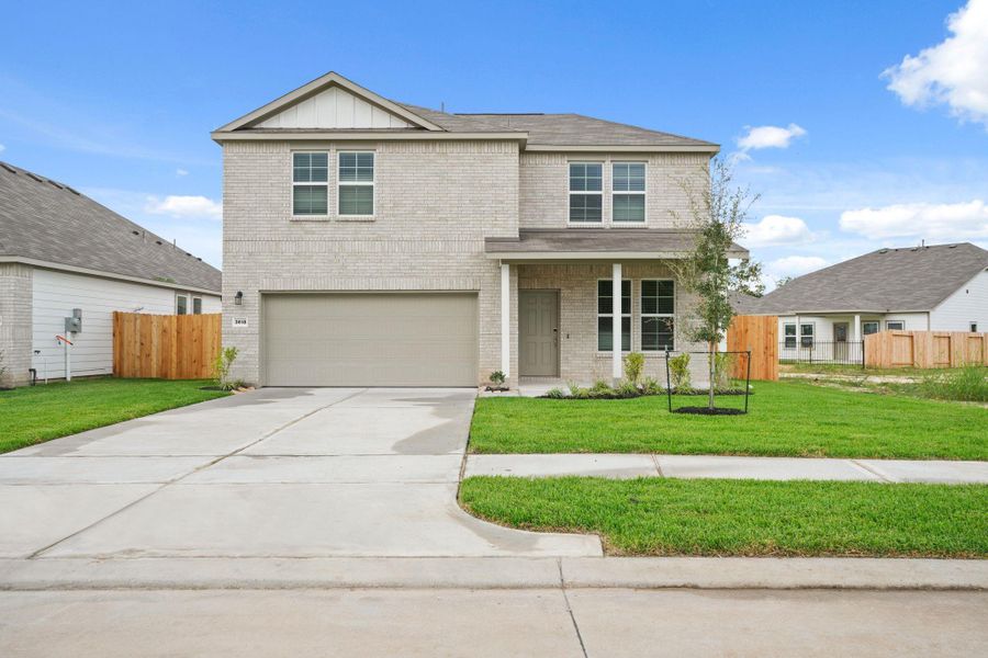 Exterior details and patio area of a home in Russell Ranch, Bay City (Image 17).