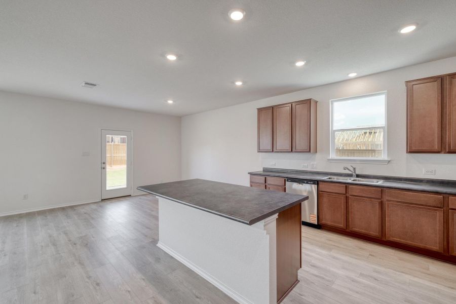 Image 28 of a home in Sonterra - Cool Water.