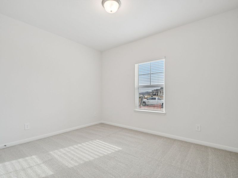 Spacious, unfurnished interior of a new home in Riverbend at Double Eagle - Boulevard Collection, Cedar Creek (Image 10).