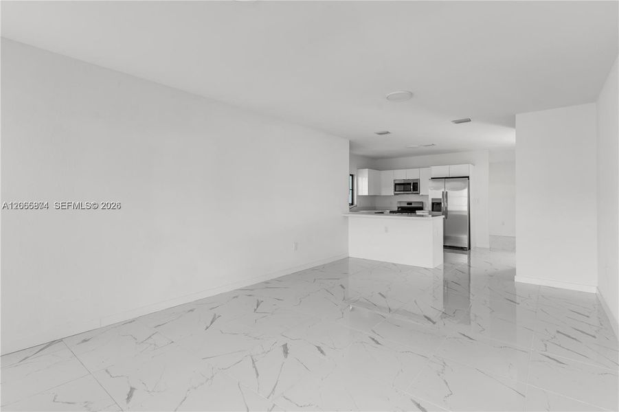 Spacious, unfurnished interior of a new home in , Homestead (Image 8).