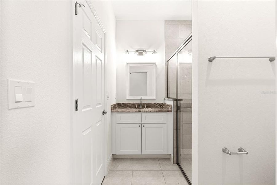 Furnished interior view inside a new home in , Dunnellon (Image 2).