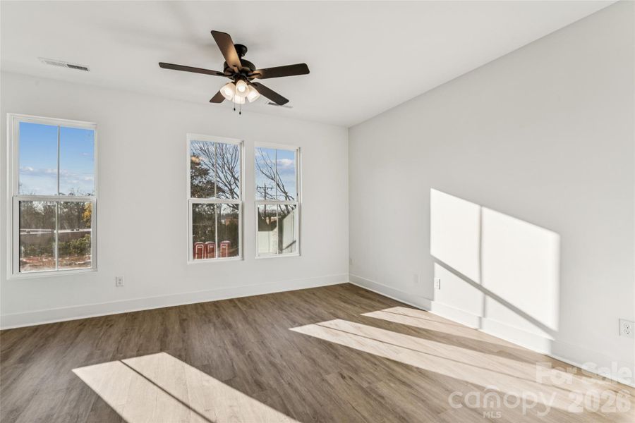 Spacious, unfurnished interior of a new home in , Charlotte (Image 29).