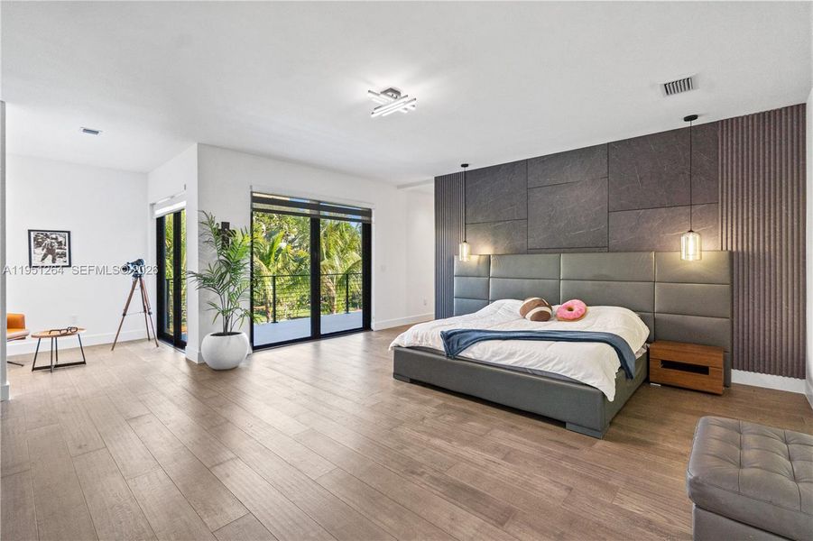 Furnished interior view inside a new home in , Weston (Image 64).