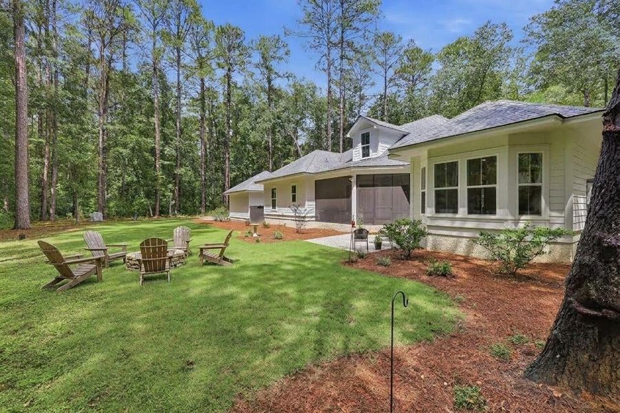 Exterior details and patio area of a home in , Seabrook (Image 32).