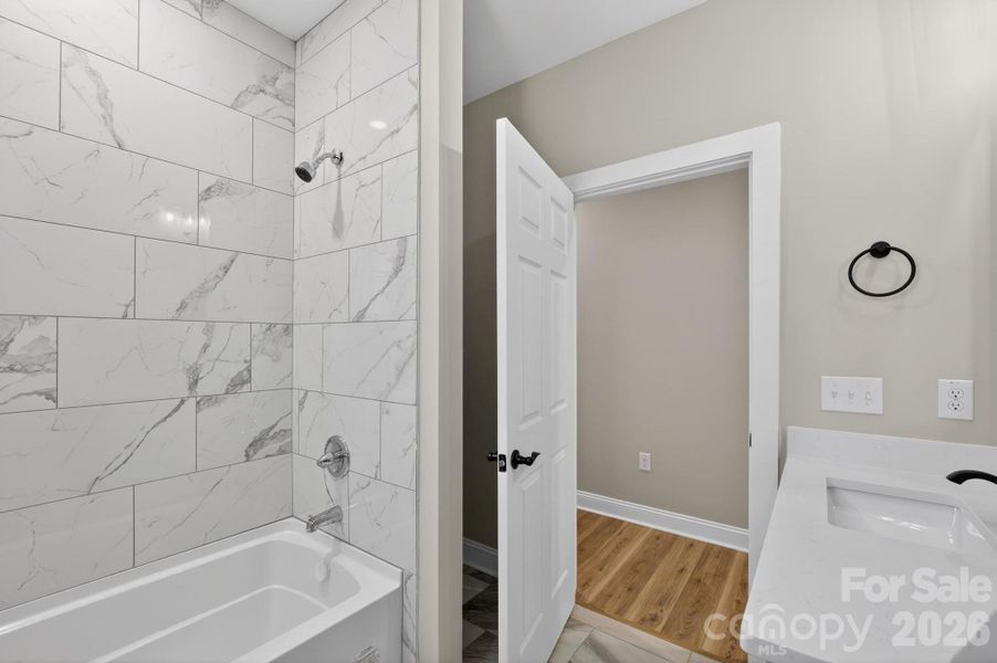 Furnished interior view inside a new home in , Lenoir (Image 14).