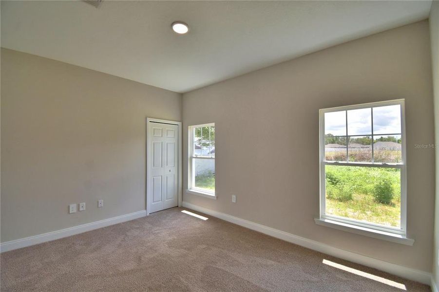 Spacious, unfurnished interior of a new home in , Winter Haven (Image 33).