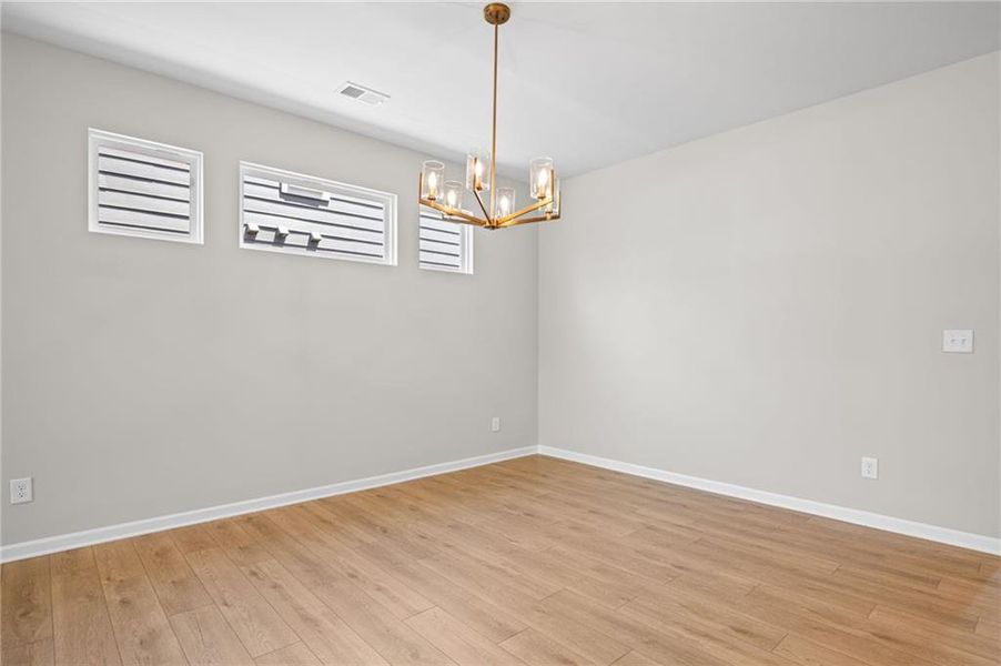 Spacious, unfurnished interior of a new home in Laurel Farms, Dallas (Image 29).